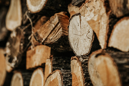 Comment connaitre le taux d'humidité de votre bois de chauffage